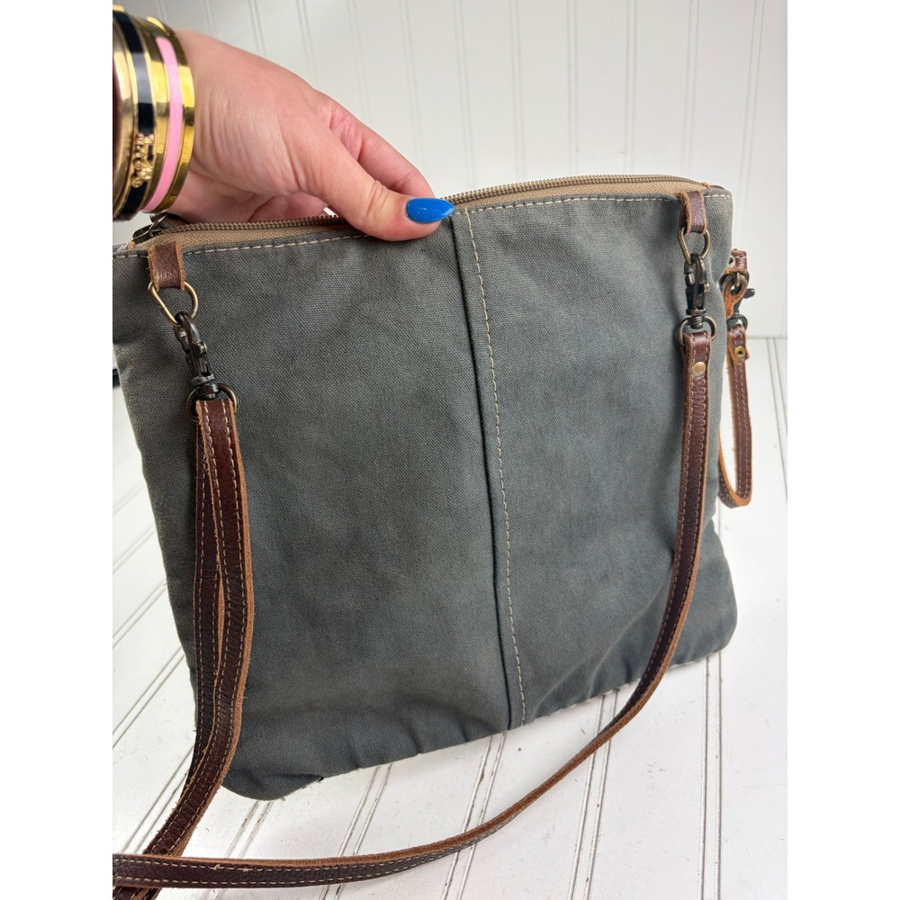 Myra Vintage Geometric Woven Upcycled Rug Leather Crossbody Shoulder Bag - Picture 9 of 10